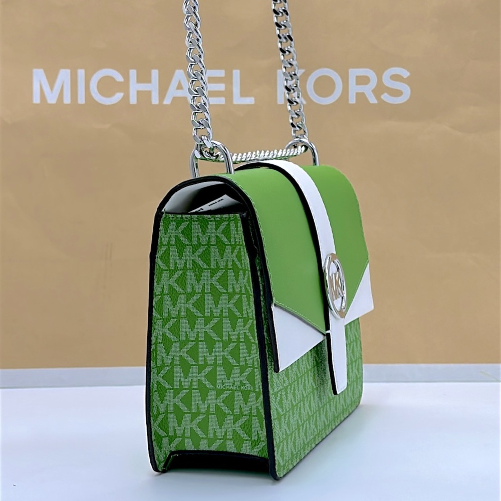 Michael Kors Greenwich Small Color-Block Signature Logo FlapCrossbody Bag
Jungle - Picture 7 of 16